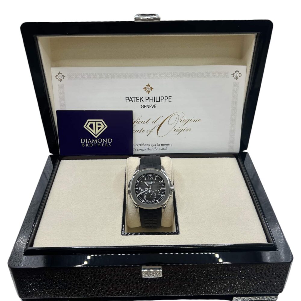 Patek Philippe Aquanaut 5164A-001 2017 With Box And Papers.