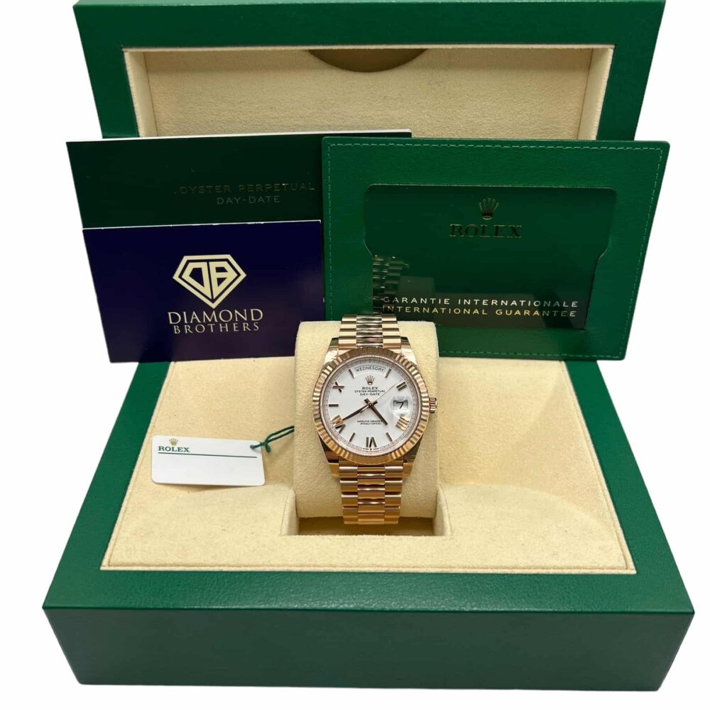 Rolex Daydate 228235 2023 Factory white dial With Box And Papers.