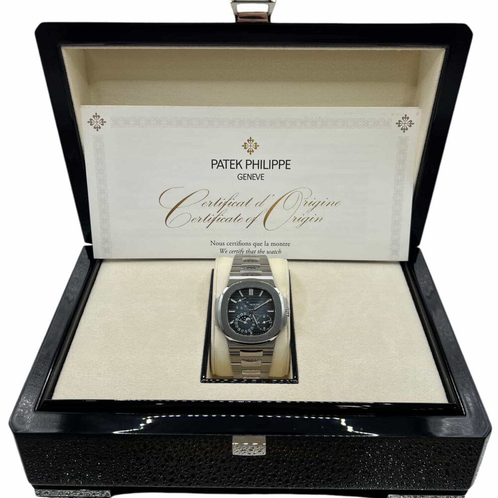 Patek Philippe Nautilus 5712/1A-001 2019 With Box And Papers.