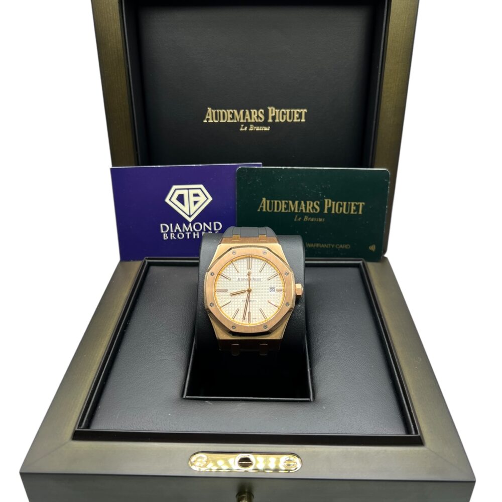 Audemars Piguet 15400OR 2016 With Box And Papers.