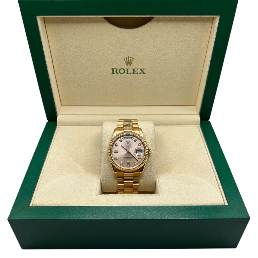Rolex Daydate 118235 2000 With Box And Papers.