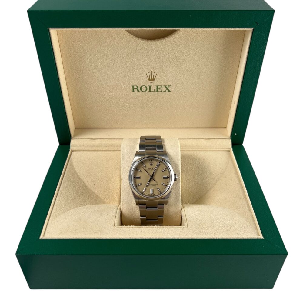 Rolex Oyster Perpetual 36mm 126000 2025 With Box And Papers.