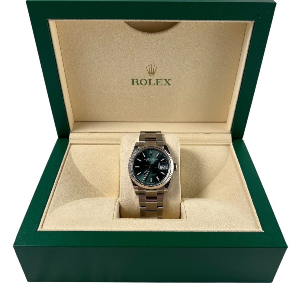 Rolex Datejust 126234 2022 With Box And Papers.