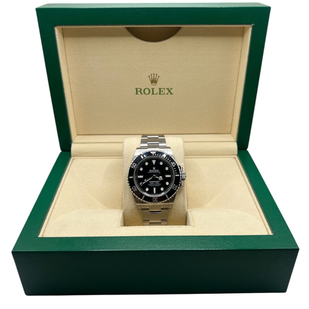 Rolex Submariner 124060 2023 With Box And Papers.